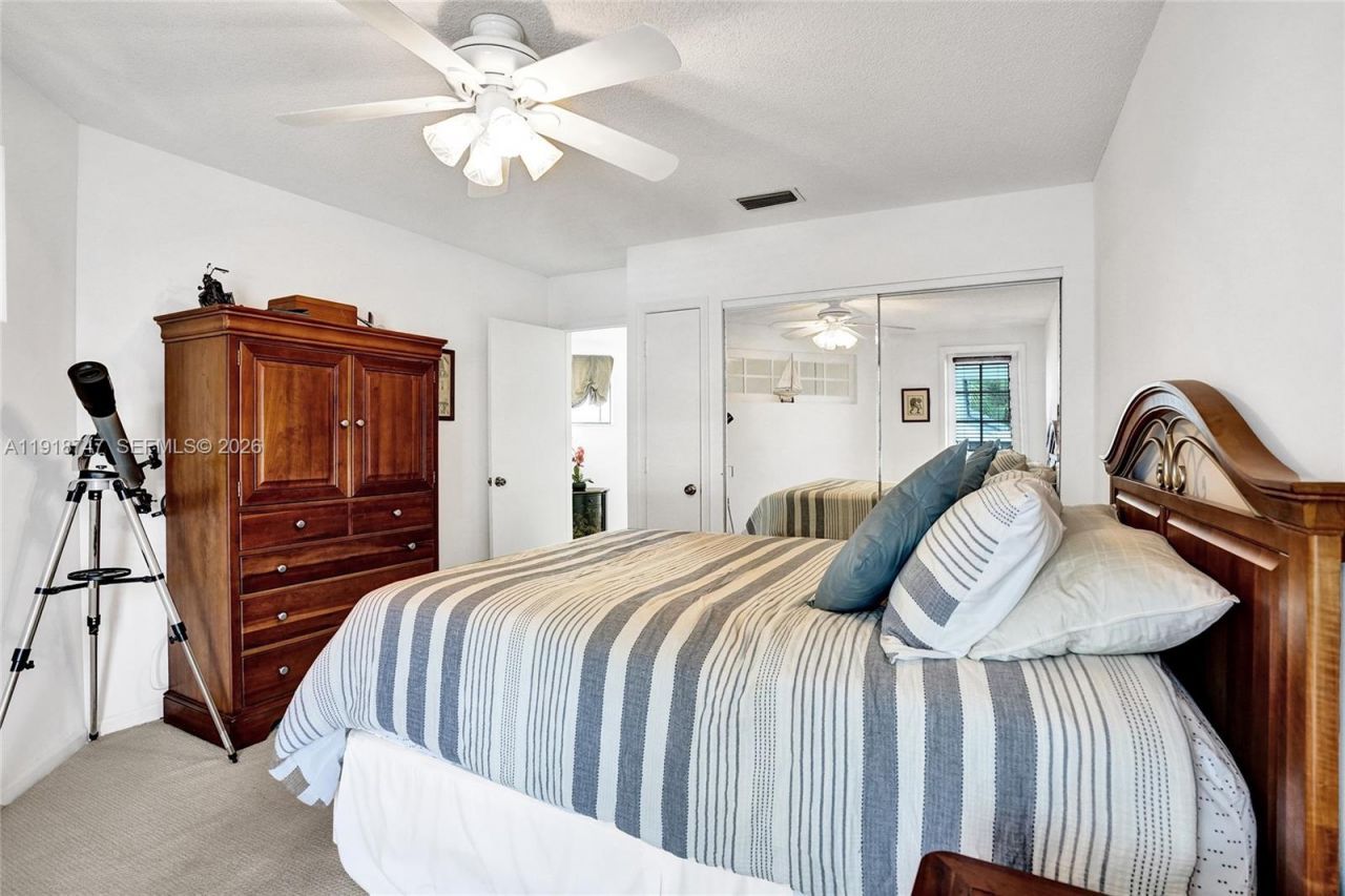 1140 Sand Drift Way, Unit B, West Palm Beach, FL 33411 Photo