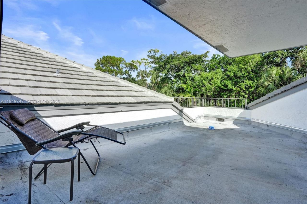 1140 Sand Drift Way, Unit B, West Palm Beach, FL 33411 Photo