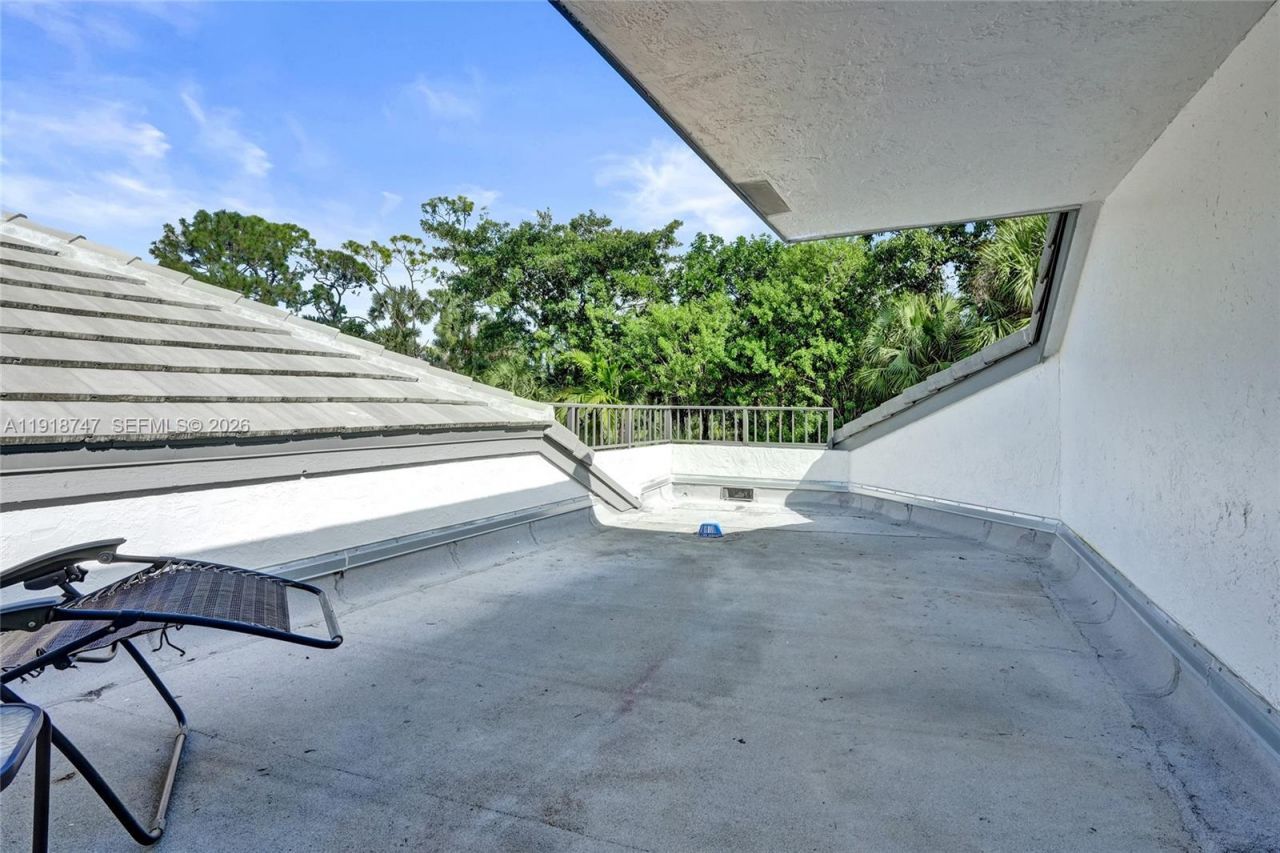 1140 Sand Drift Way, Unit B, West Palm Beach, FL 33411 Photo
