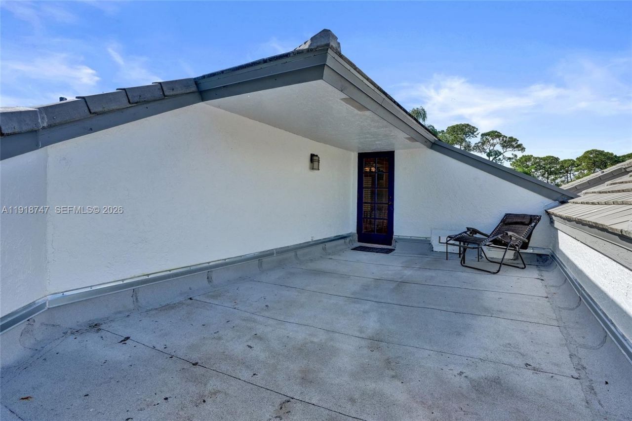 1140 Sand Drift Way, Unit B, West Palm Beach, FL 33411 Photo