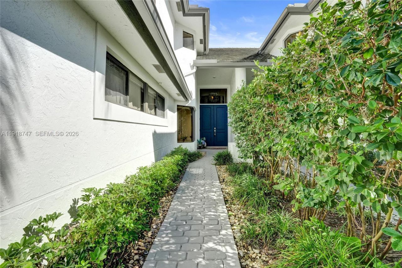1140 Sand Drift Way, Unit B, West Palm Beach, FL 33411 Photo