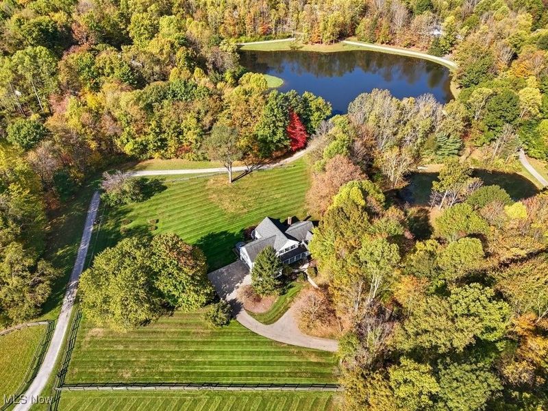 15625 Priorway Drive, Novelty, OH 44072 Photo 4