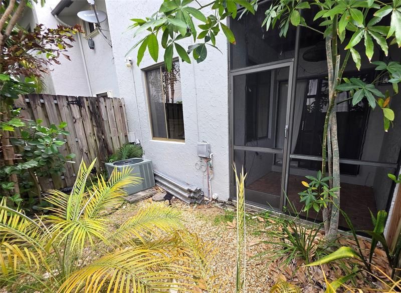 817 SE 12th Ct, Unit 1, Fort Lauderdale, FL 33316 Photo