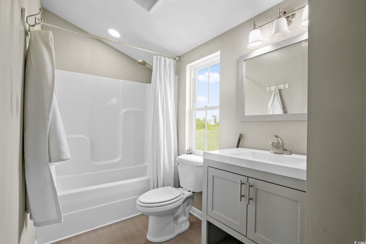 610 Bayview Dr. Photo 12