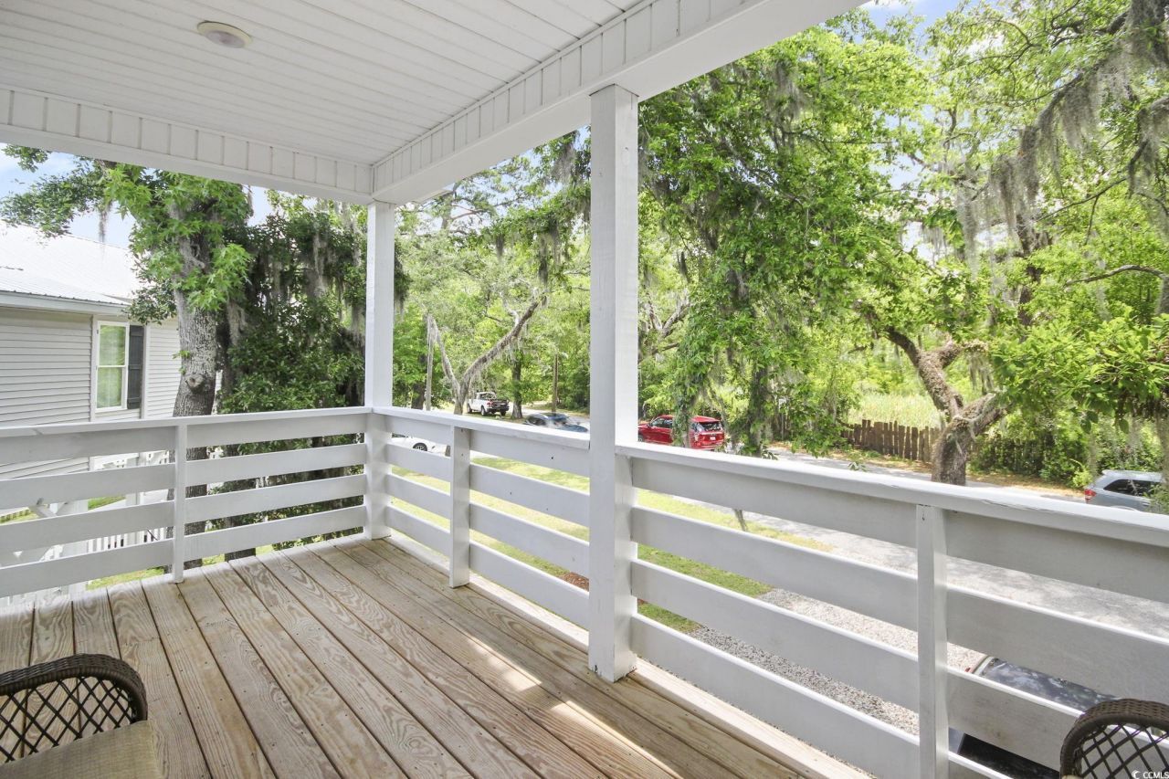 610 Bayview Dr. Photo 14