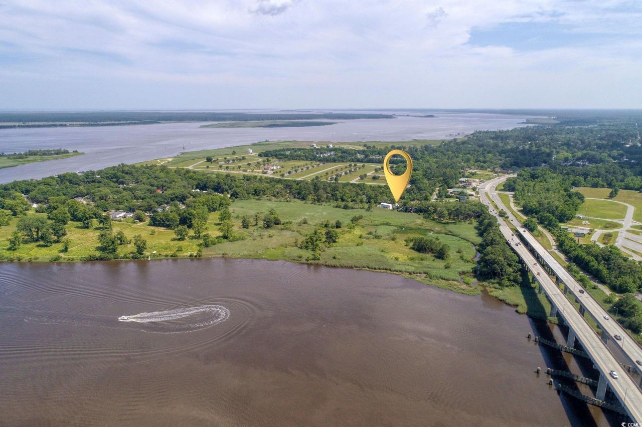 610 Bayview Dr. Photo 26