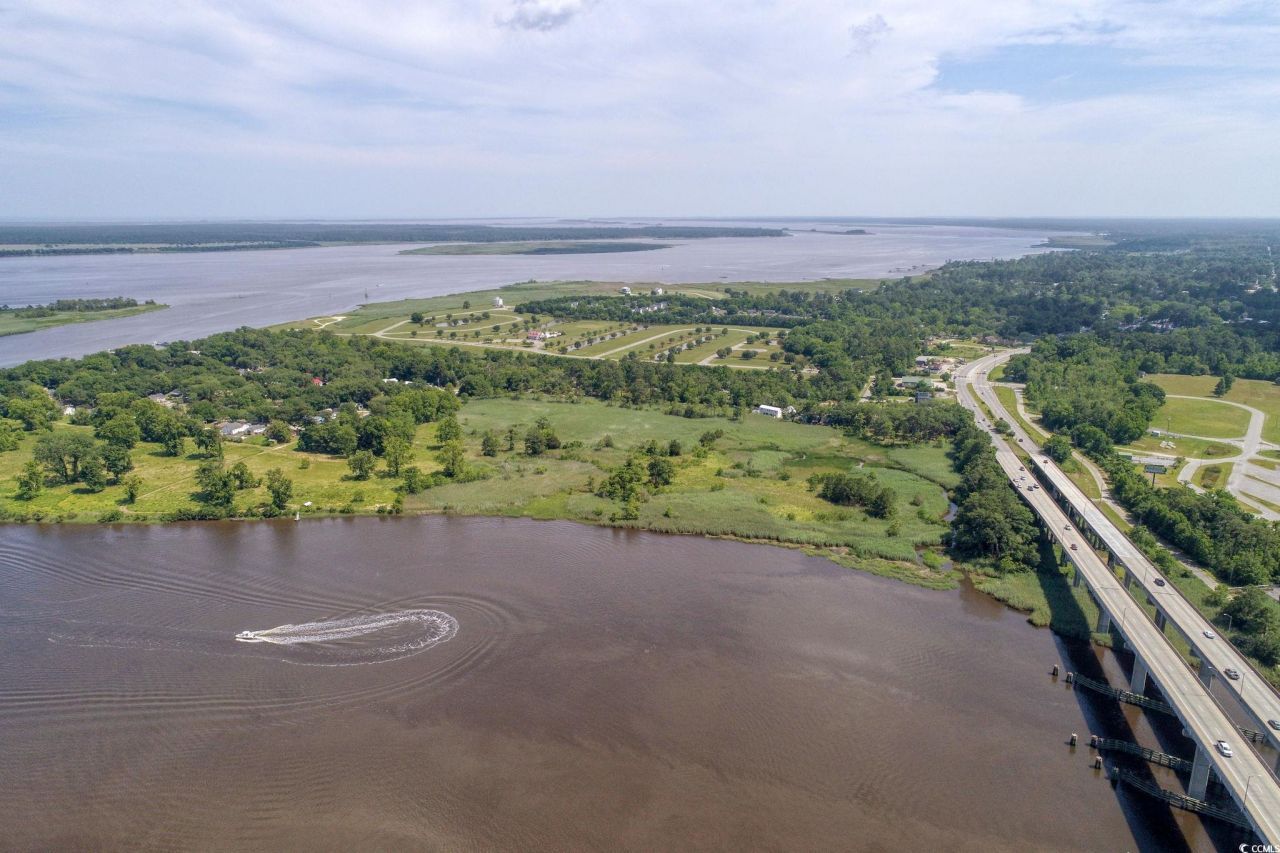 610 Bayview Dr. Photo 27