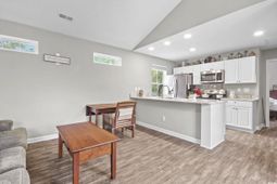 610 Bayview Dr. photo 4