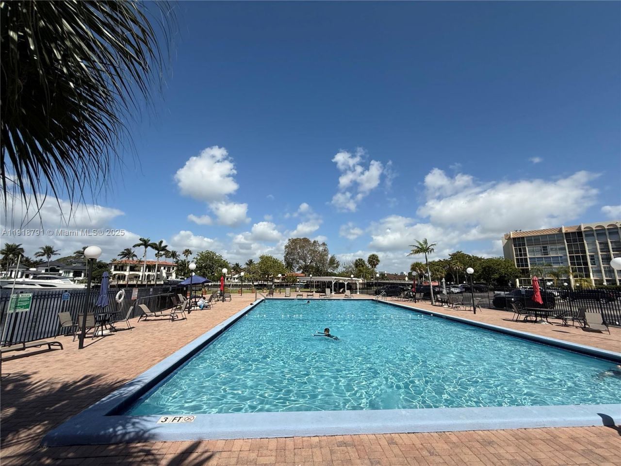 701 Three Islands Blvd, Unit 506, Hallandale Beach, FL 33009 Photo