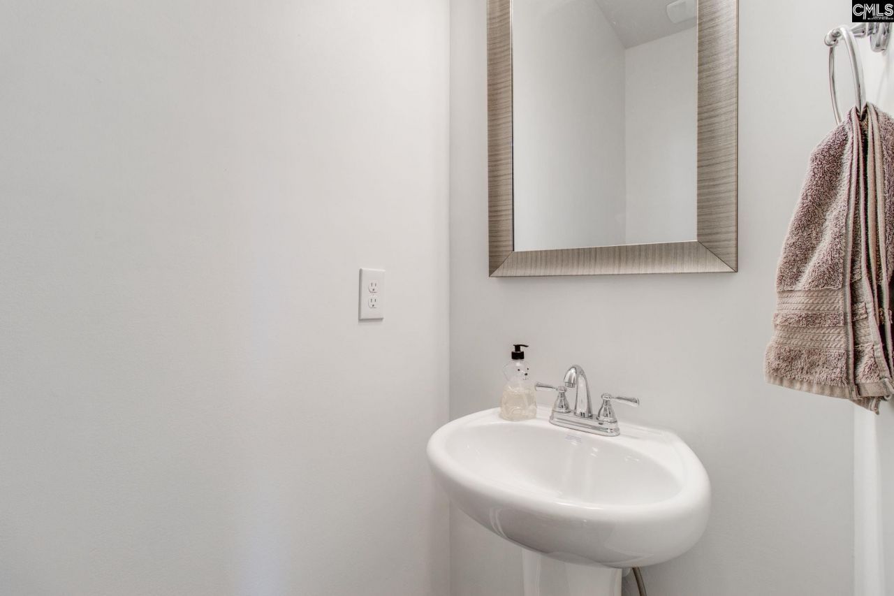 1020 Woodcreek Farms Road Photo 16