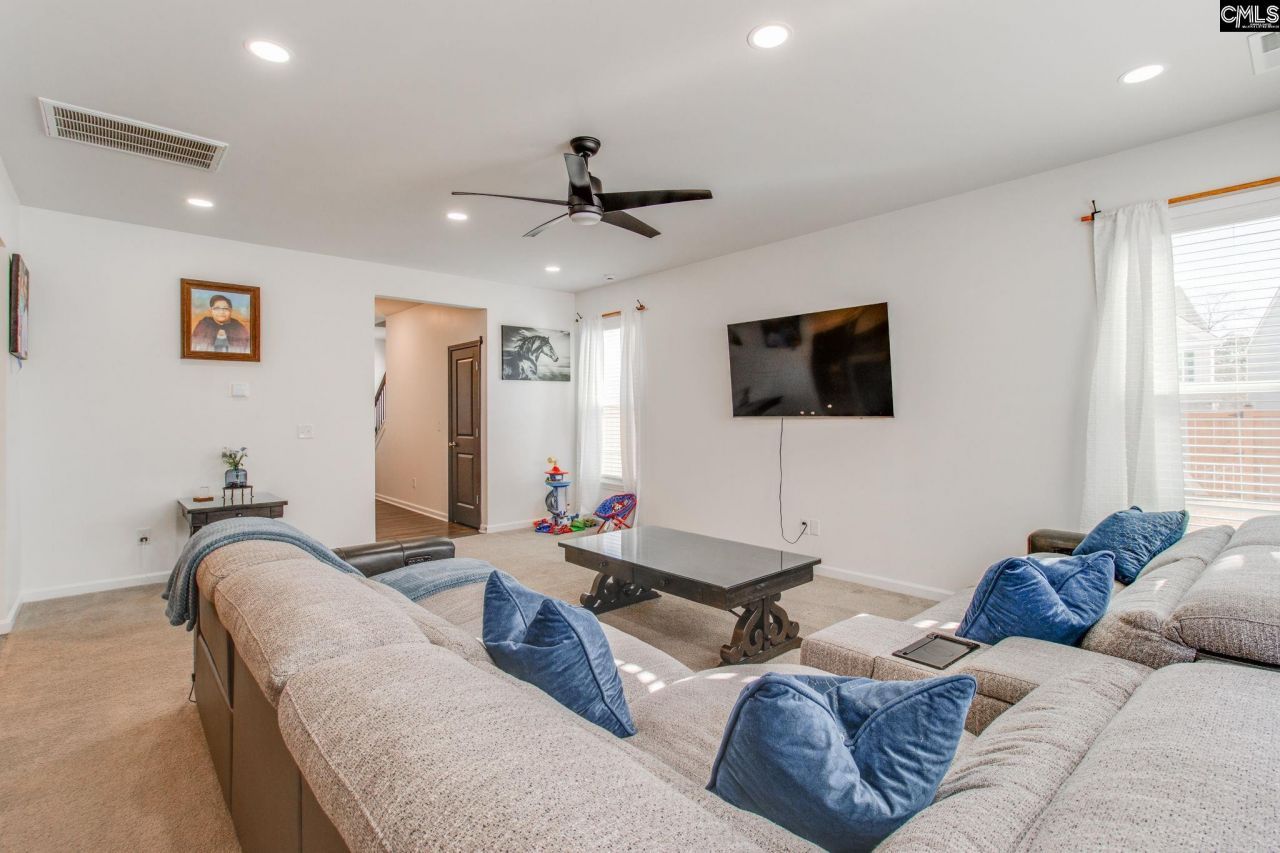 1020 Woodcreek Farms Road Photo 8