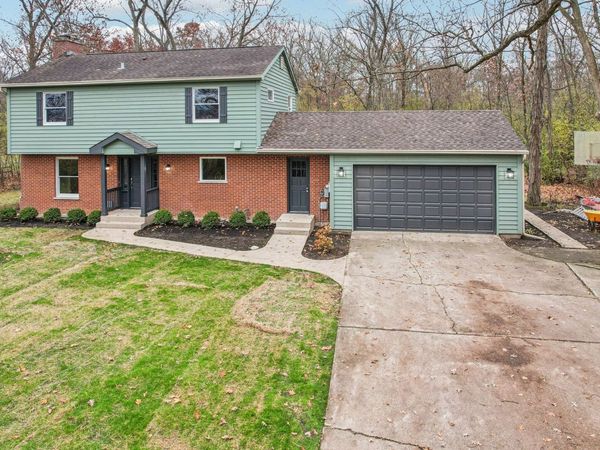 15105 W Rockland Road, Libertyville, IL 60048