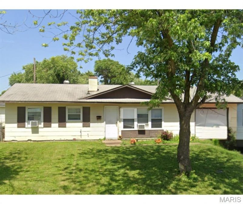 803 Saint Thomas Lane, Cahokia, IL 62206 Main Photo