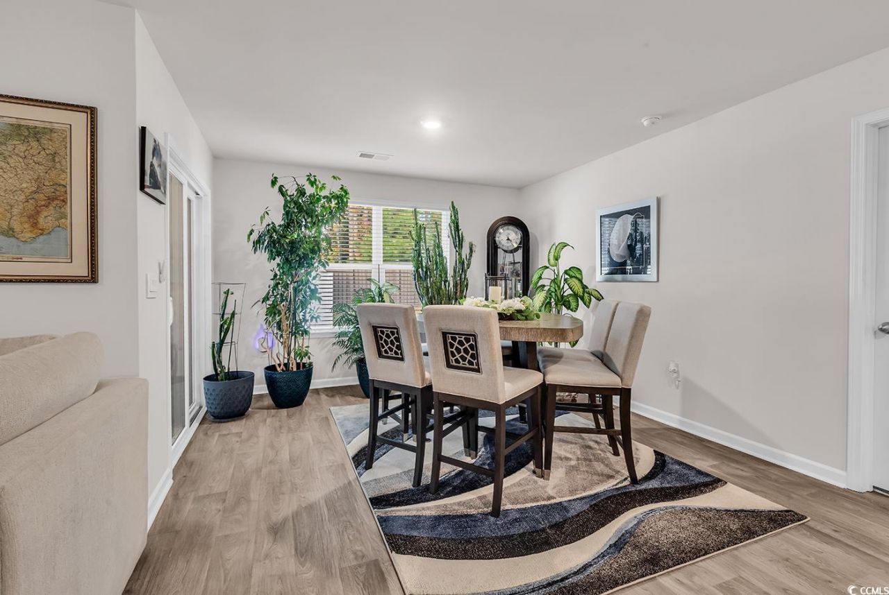 200 Seasons Trace Loop Photo 12