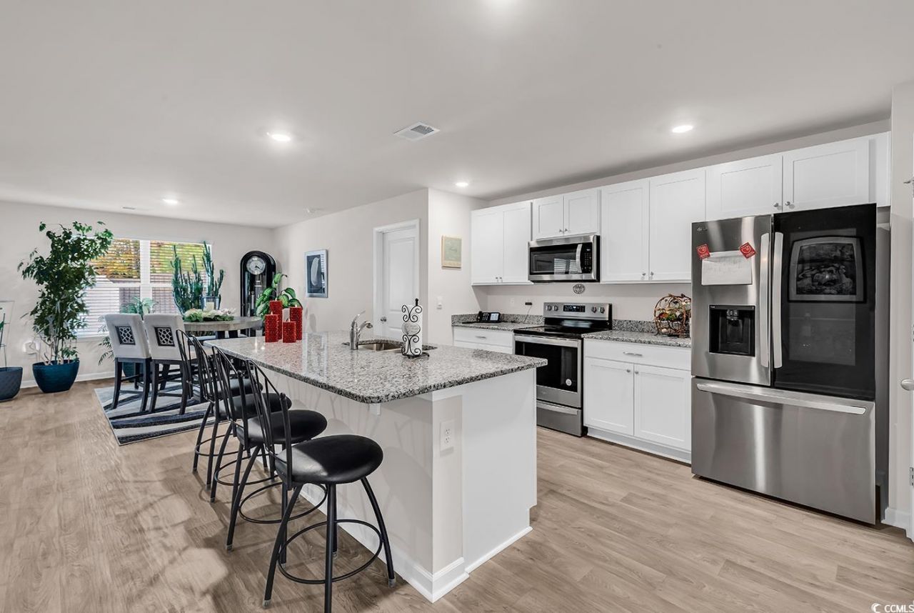 200 Seasons Trace Loop Photo 5