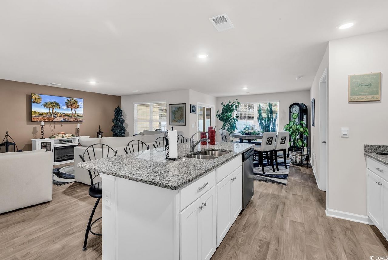 200 Seasons Trace Loop Photo 7