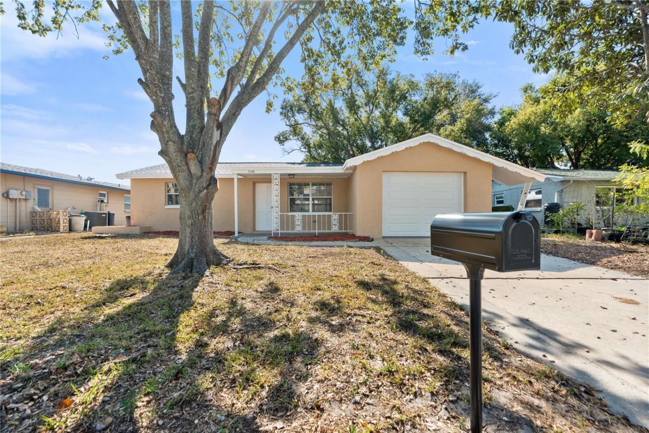 7130 Fox Hollow Drive, Port Richey, FL 34668 Main Photo