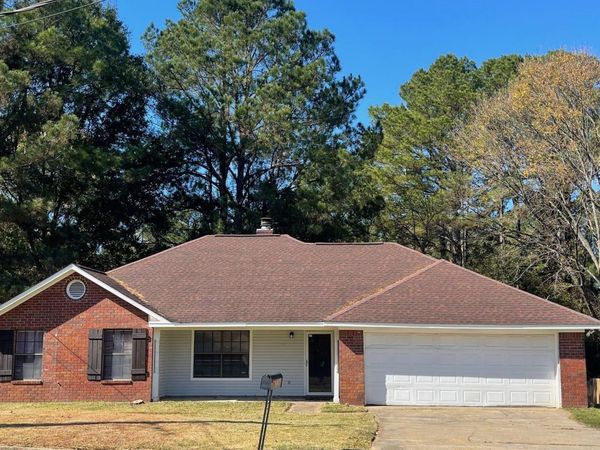 236 Par Cove, Byram, MS 39272