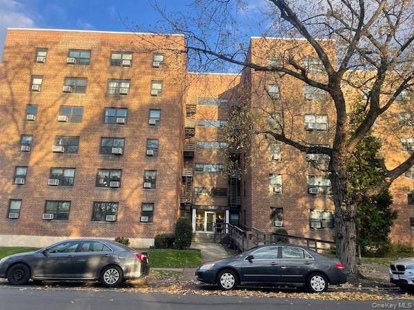 73-45 210 Street, Unit 1C, Oakland Gardens, NY 11364