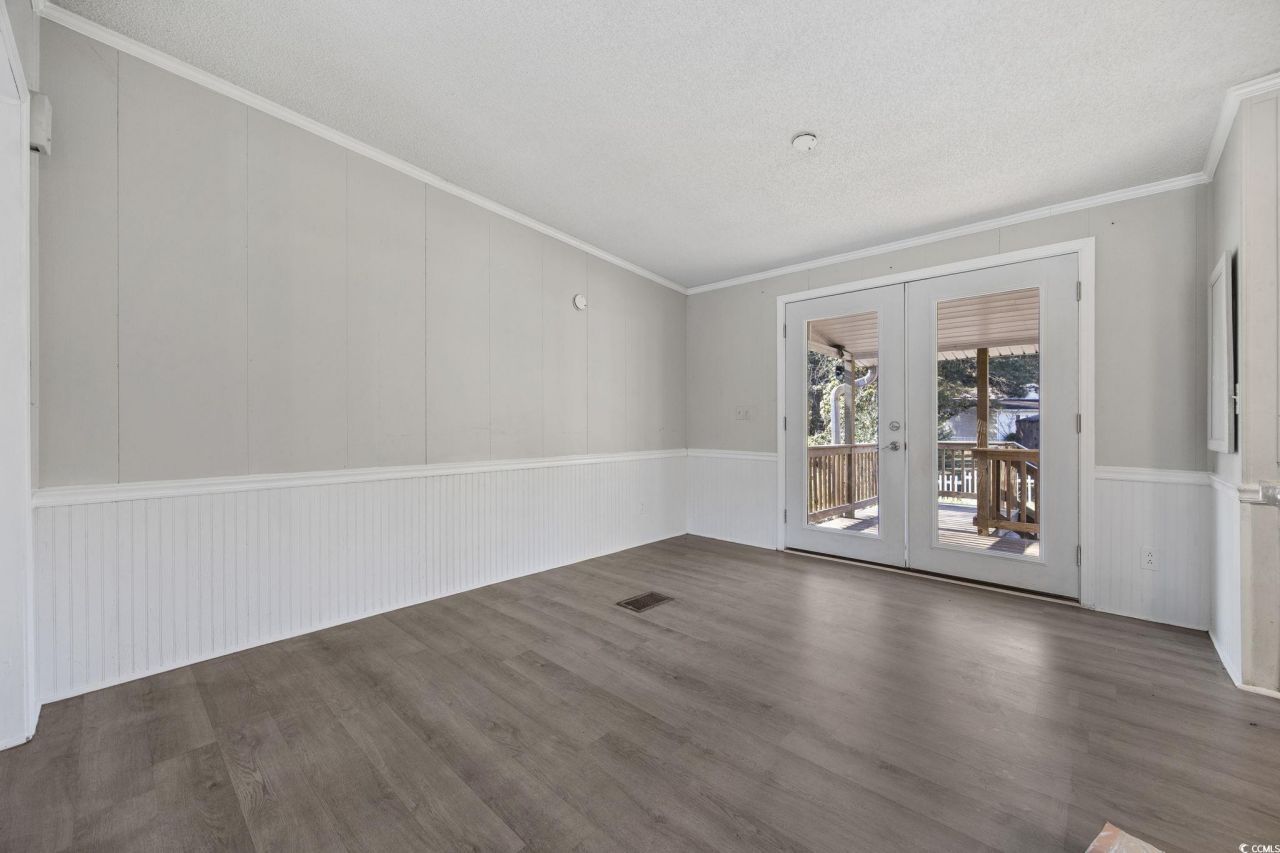 4221 Blake Rd. Photo 5