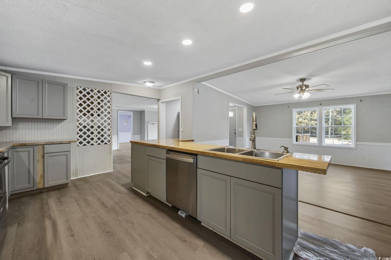 4221 Blake Rd. Photo 8