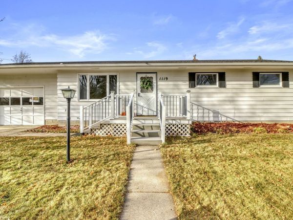 1119 Elm Street S, Moorhead, MN 56560