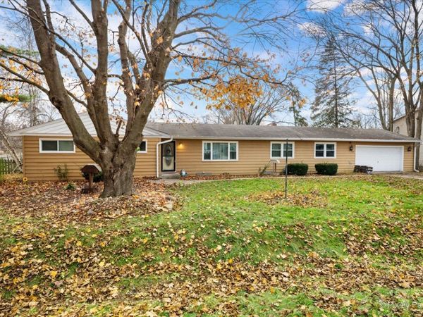 7207 Hiawatha Drive, Wonder Lake, IL 60097