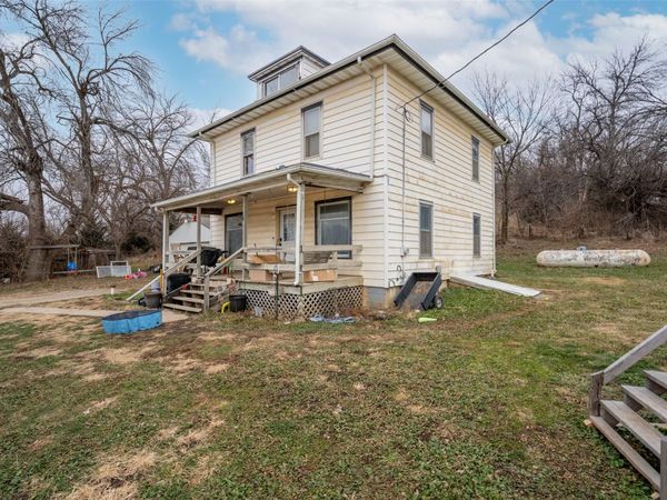 2261 270th Street, Guthrie Center, IA 50115