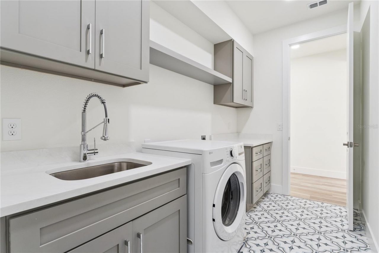 9268 Eagles Perch Place, Orlando, FL 32825 Photo