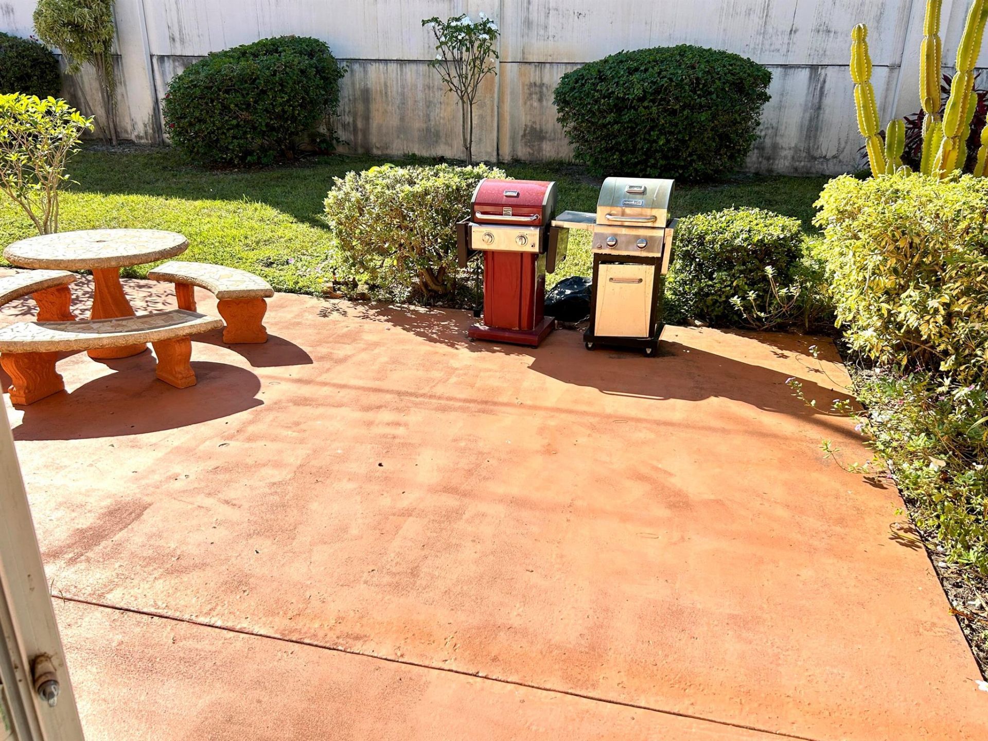 920 SW 11th Avenue, Unit 5d, Hallandale Beach, FL 33009 Photo