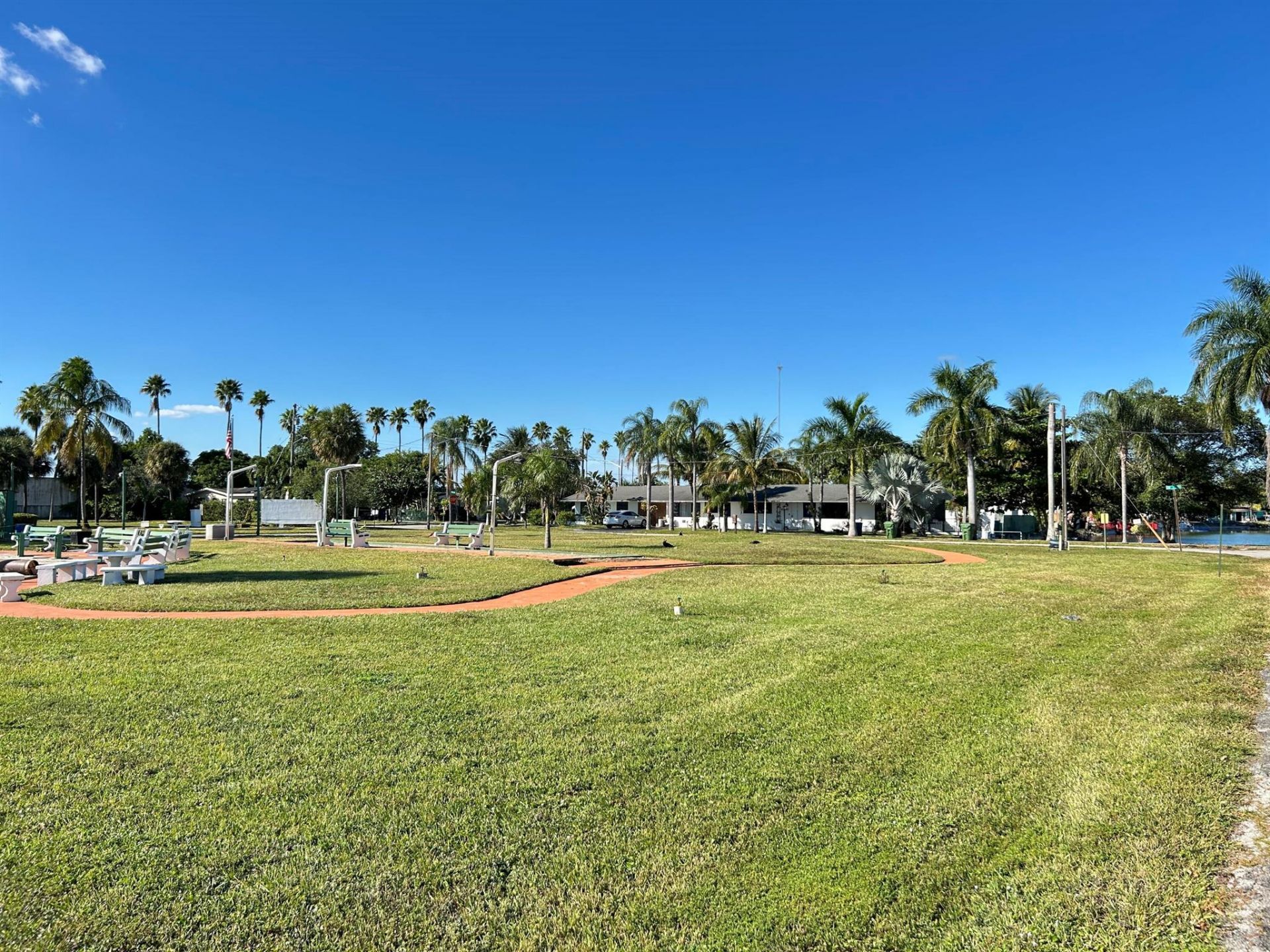 920 SW 11th Avenue, Unit 5d, Hallandale Beach, FL 33009 Photo