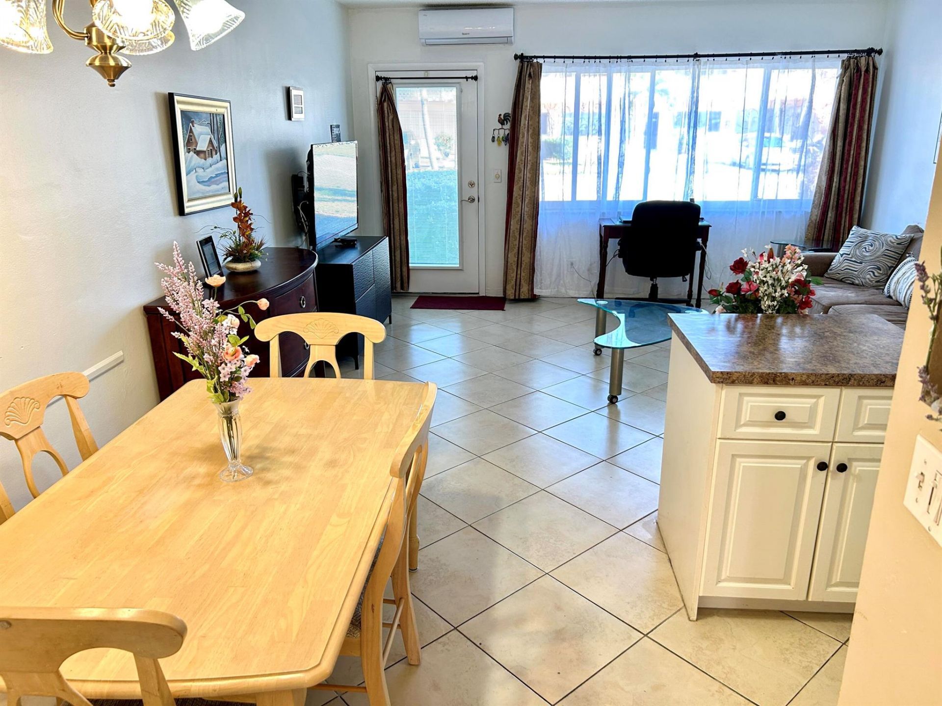 920 SW 11th Avenue, Unit 5d, Hallandale Beach, FL 33009 Photo