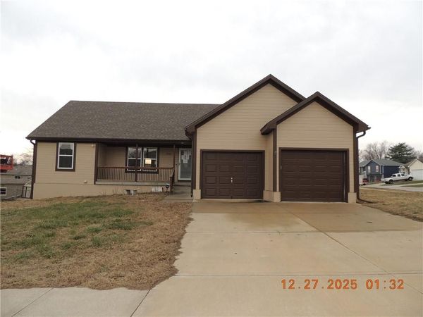 18901 E Lynchburg N Place, Independence, MO 64058