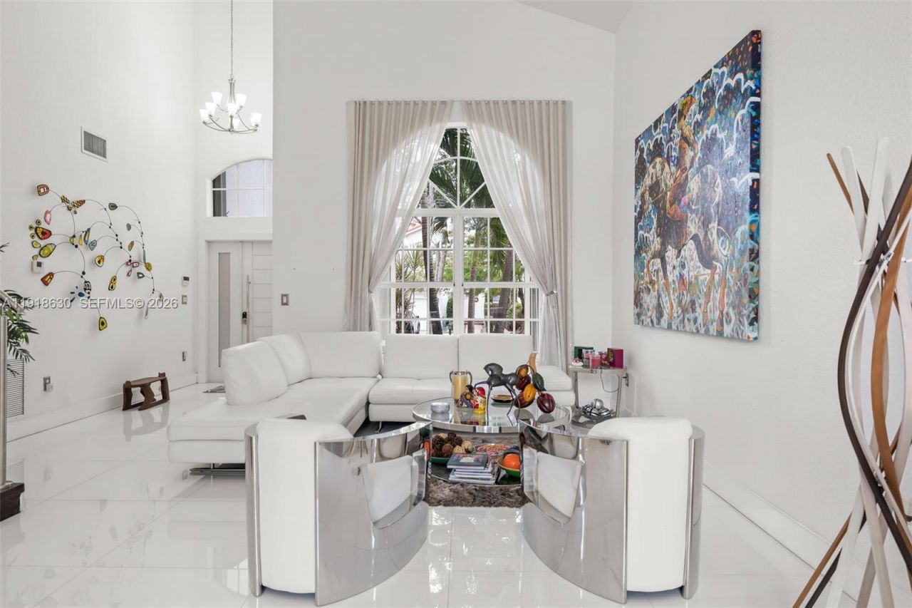 10794 NW 70th St, Doral, FL 33178 Photo