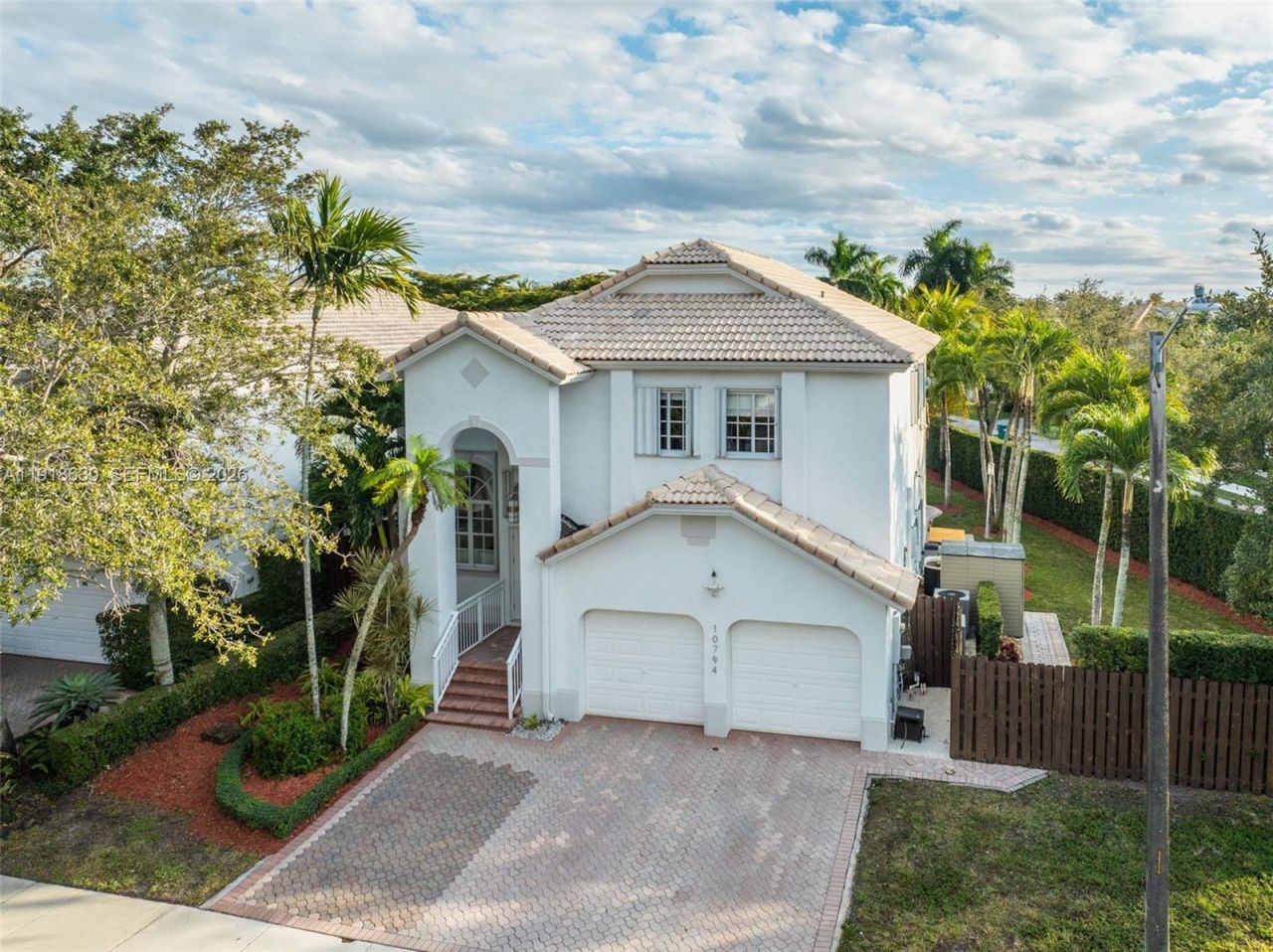 10794 NW 70th St, Doral, FL 33178 Photo