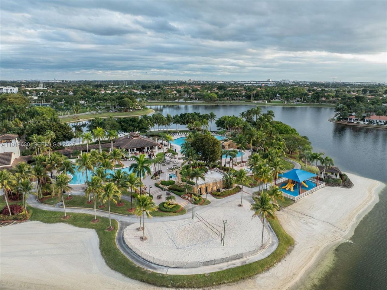 10794 NW 70th St, Doral, FL 33178 Photo