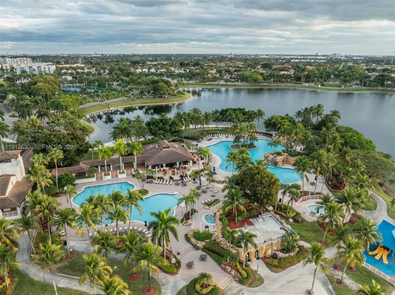 10794 NW 70th St, Doral, FL 33178 Photo