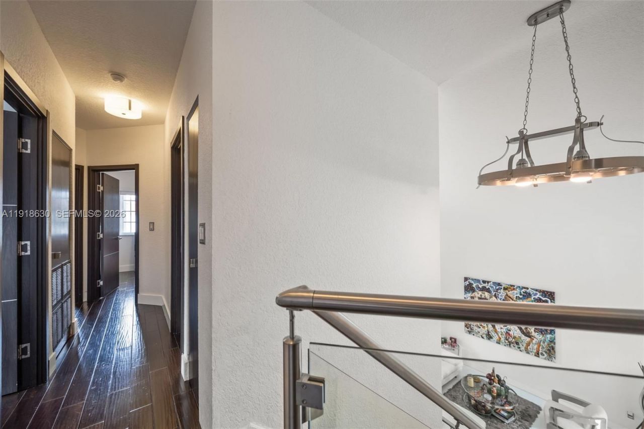 10794 NW 70th St, Doral, FL 33178 Photo