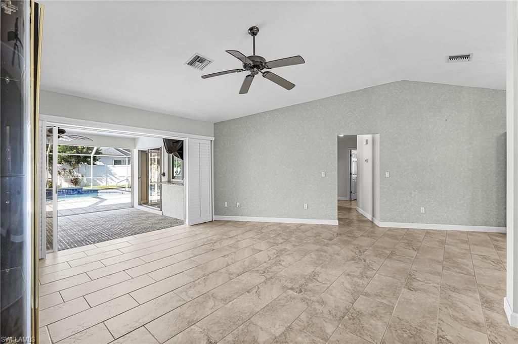 2822 SE 22nd Pl, Cape Coral, FL 33904 Photo