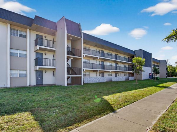 7820 S Colony Circle, Unit 109, Tamarac, FL 33321