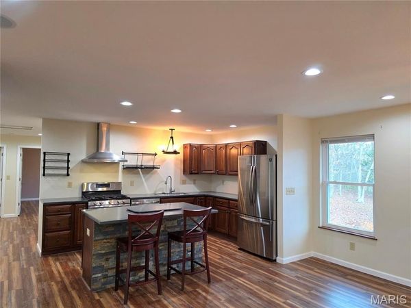 1232 W Springfield Road, St Clair, MO 63077