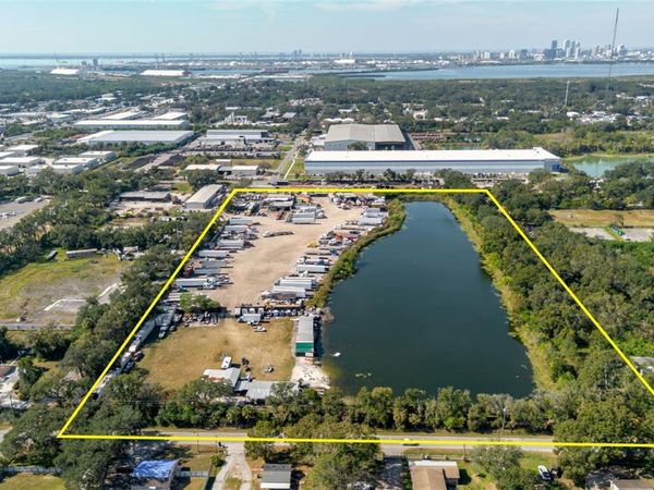 5482 S 24TH AVENUE, TAMPA, FL 33619