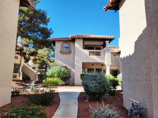 1417 Santa Margarita Street, Unit G, Las Vegas, NV 89146