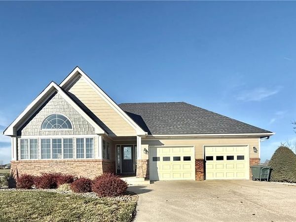 25687 Magnolia Circle, Maryville, MO 64468