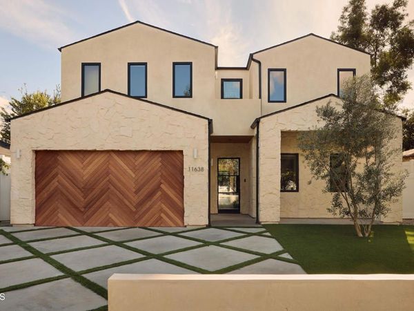 11638 Kling Street, Los Angeles, CA 91602