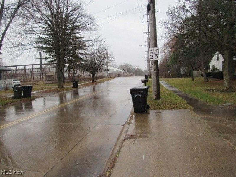 614 Mussey Avenue, Elyria, OH 44035 Photo 4