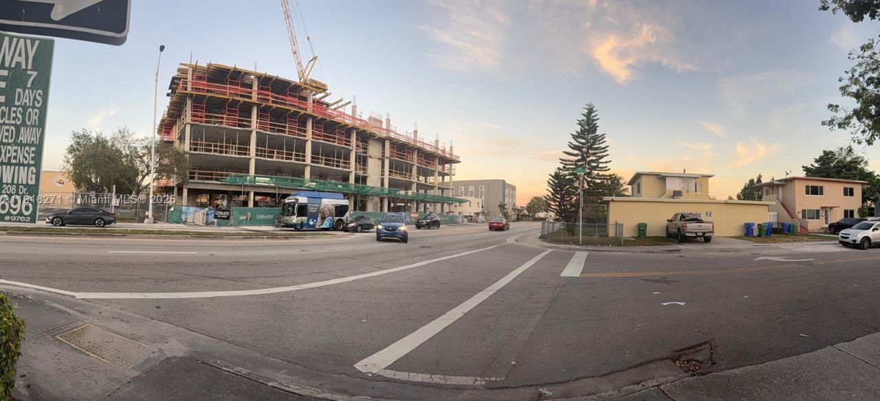 5222 W Flager Street, Miami, FL 33134 Photo