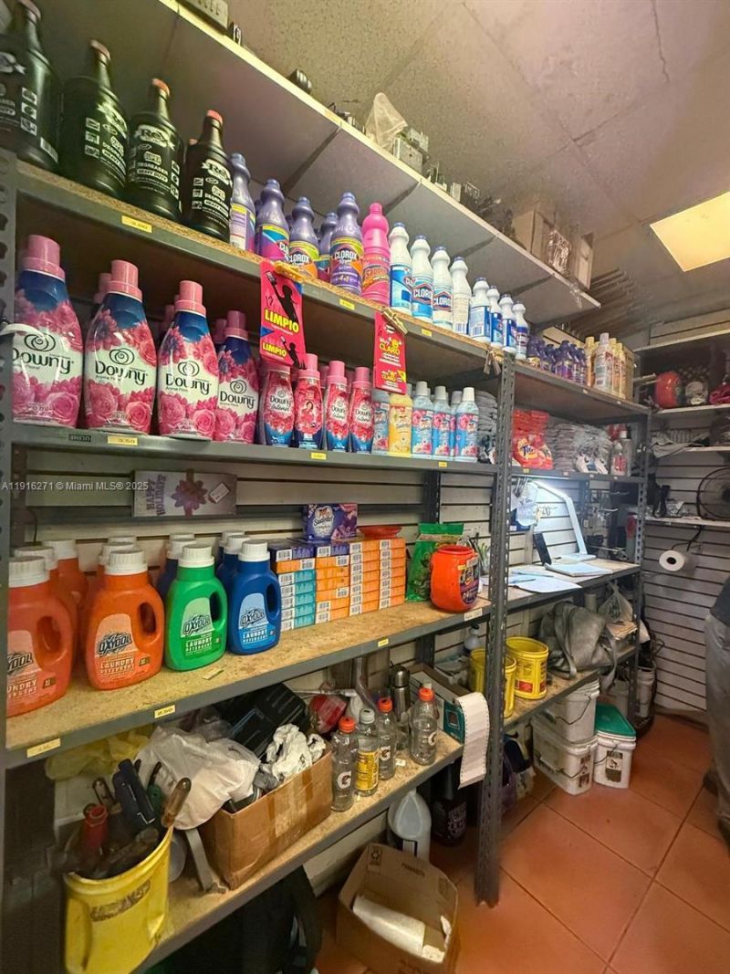 5222 W Flager Street, Miami, FL 33134 Photo