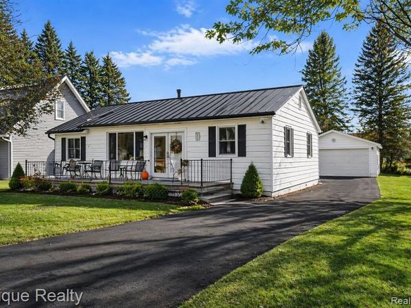 7520 Sunset Boulevard, Worth Twp, MI 48450