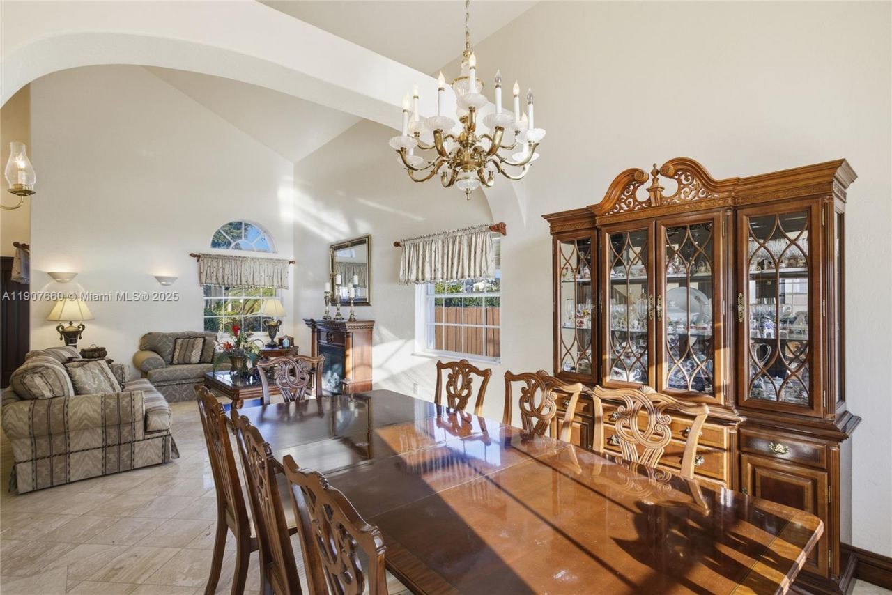 20816 SW 85th Pl, Cutler Bay, FL 33189 Photo